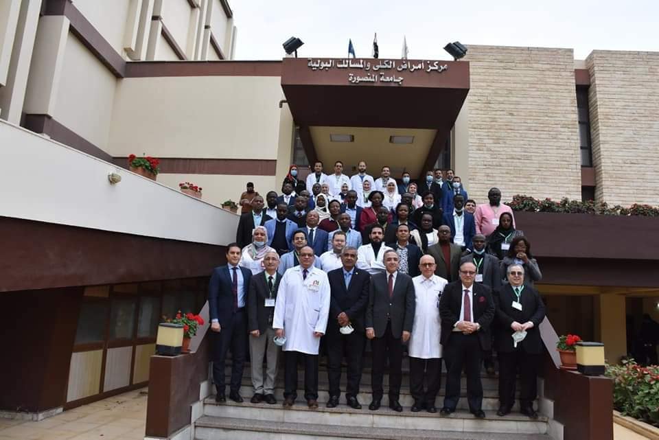 افتتاح الدورة الدولية التدريبية الأولى لزراعة الكلى للدول الأفريقية بمركز جراحة الكلى والمسالك البولية جامعة المنصورة